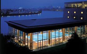 Canary Riverside Plaza Hotel
